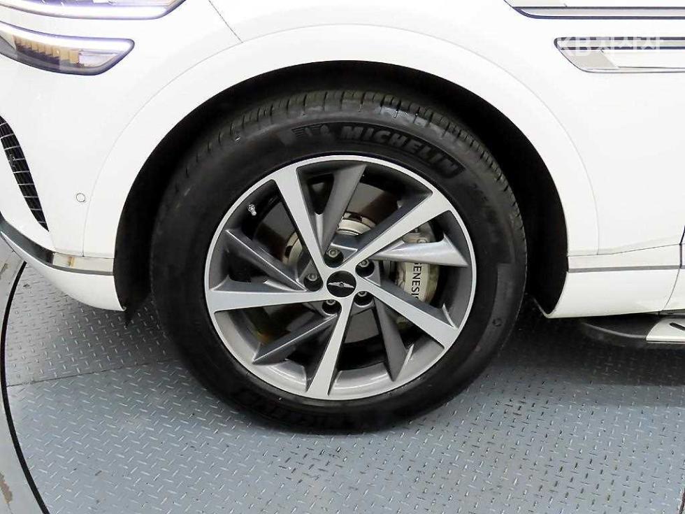 2024 Genesis GV80 photo