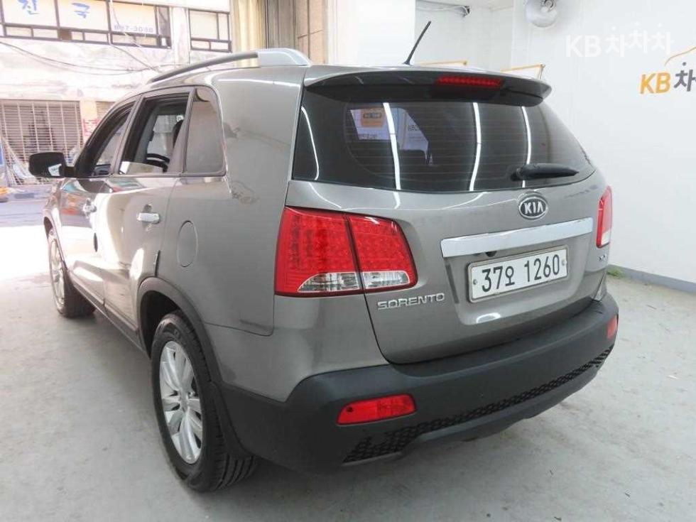 Kia Sorento — miniaturë 4