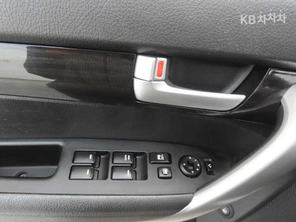Kia Sorento — miniaturë 9