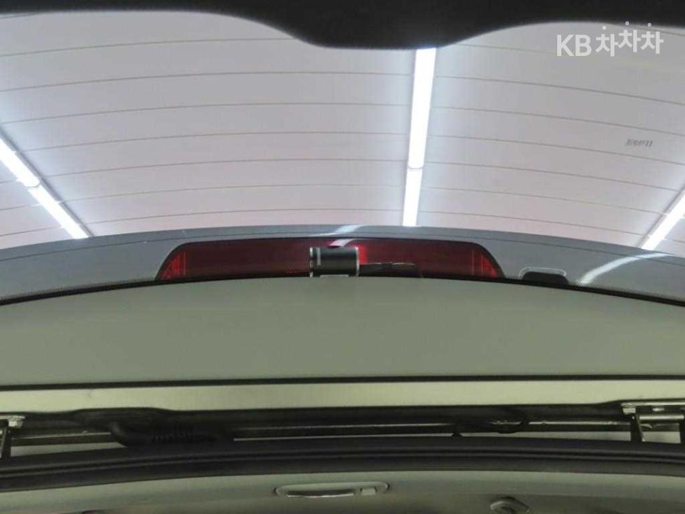 Kia Sorento — miniaturë 17
