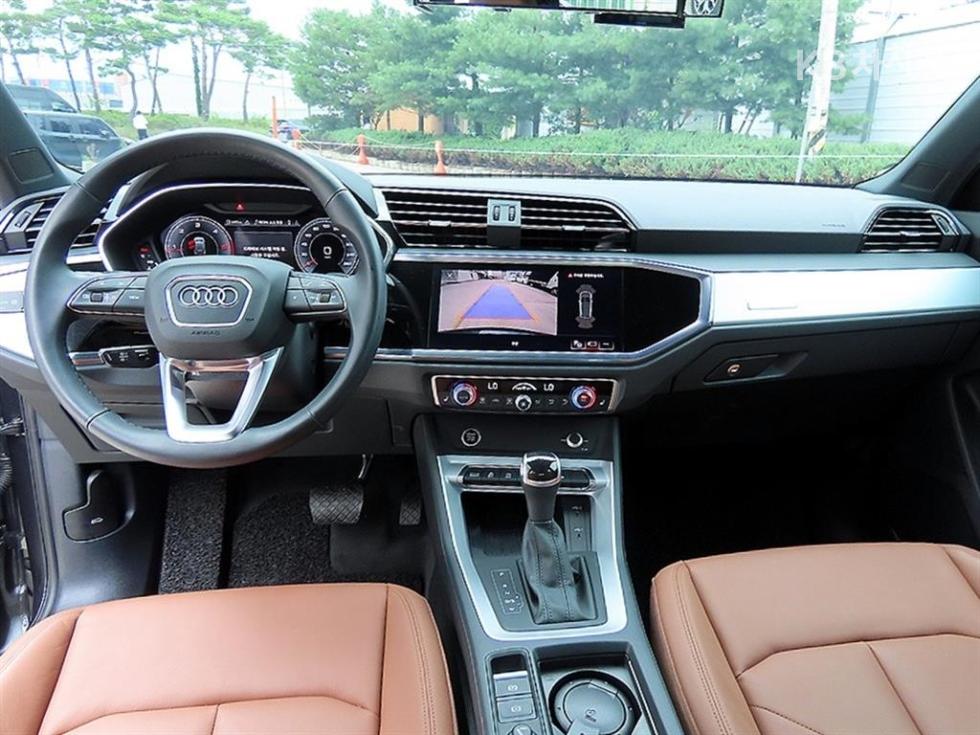 2022 Audi The New Q3(F3) photo