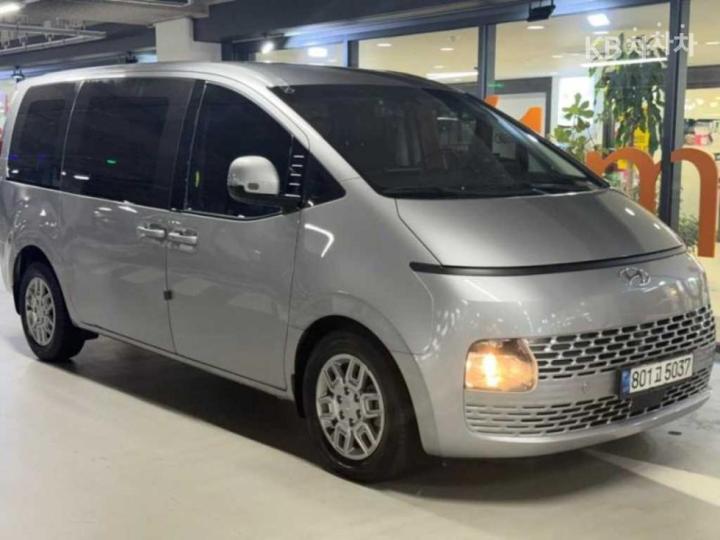 Hyundai Staria — miniaturë 2