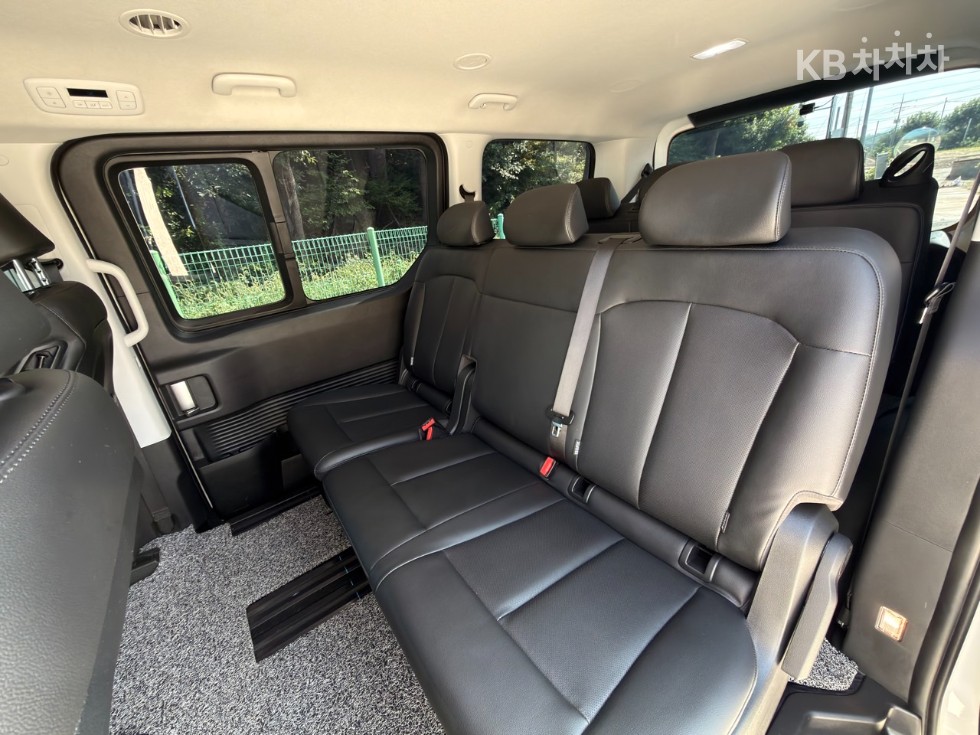 Hyundai Staria — miniaturë 10