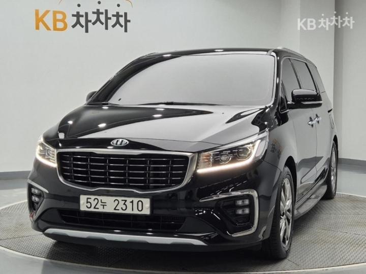 Kia Carnival 리무진 7인승 디젤 VIP — foto 1