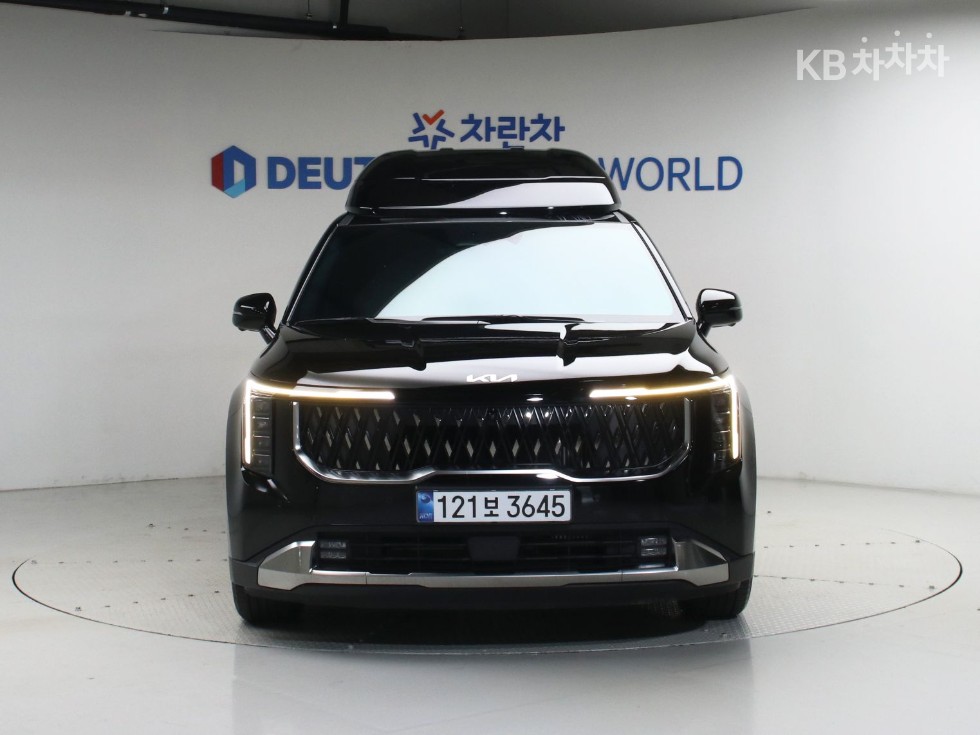 Kia Carnival — miniaturë 3