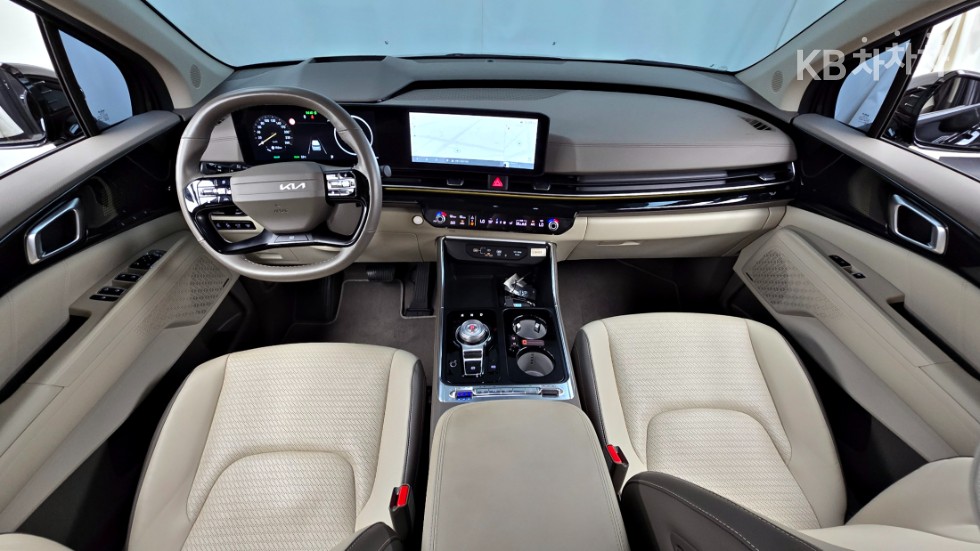 Kia Carnival — miniaturë 24
