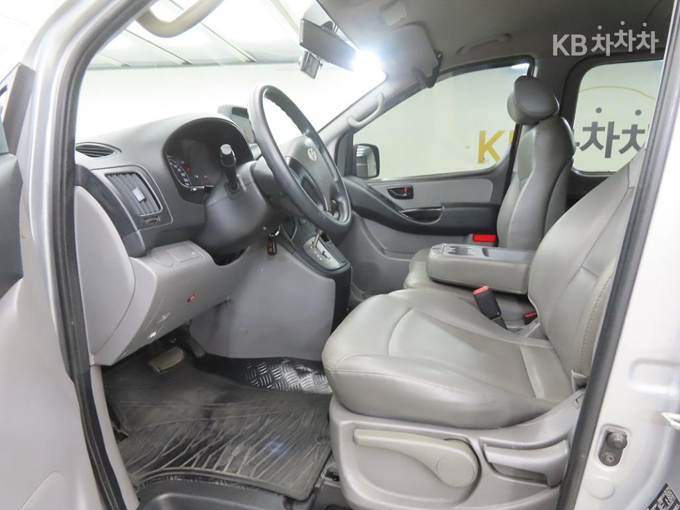 Hyundai Starex — miniaturë 5