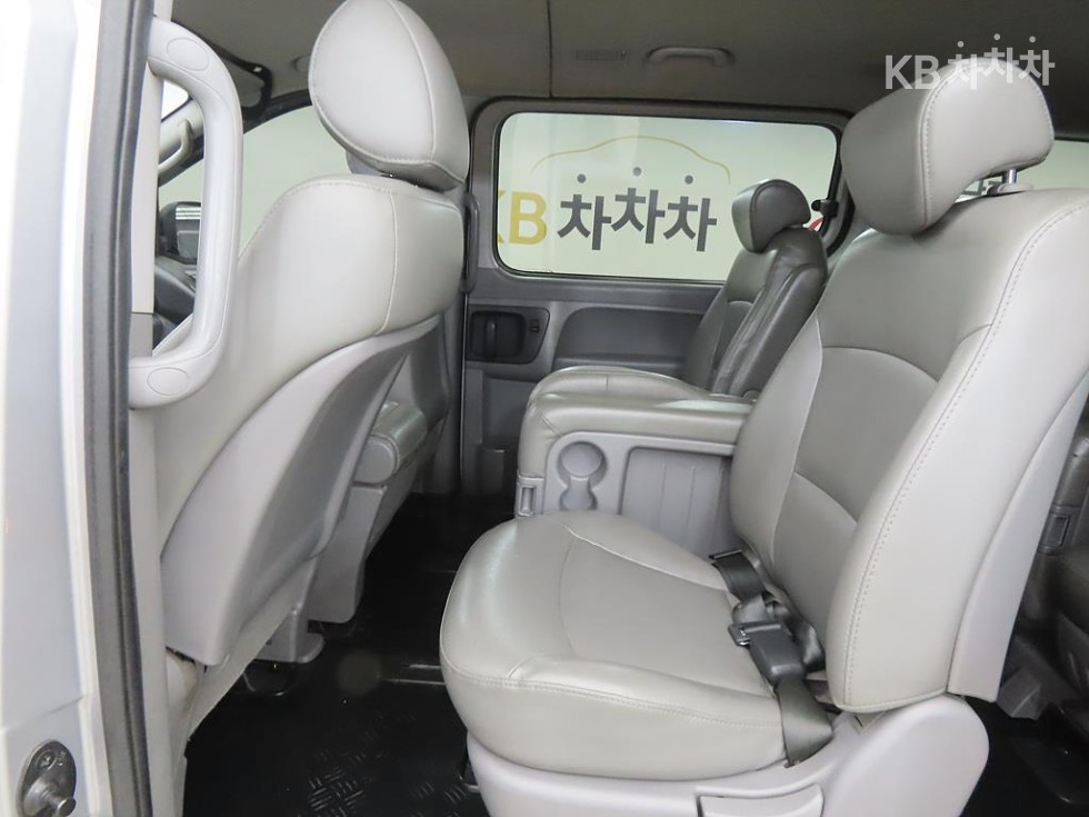 Hyundai Starex — miniaturë 6