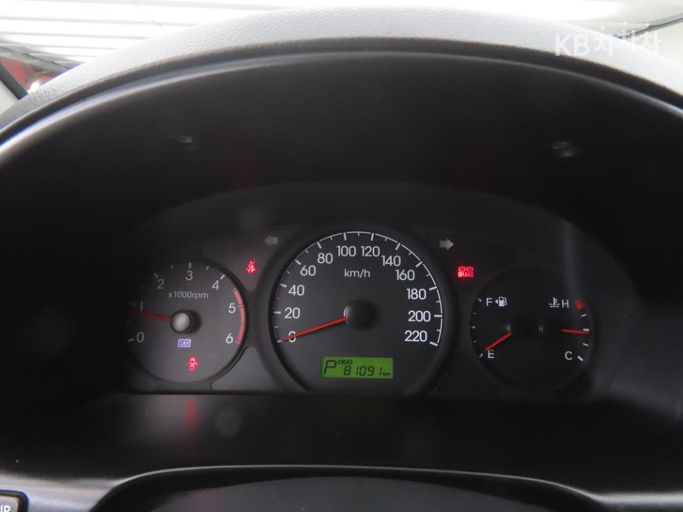 Hyundai Starex — miniaturë 10