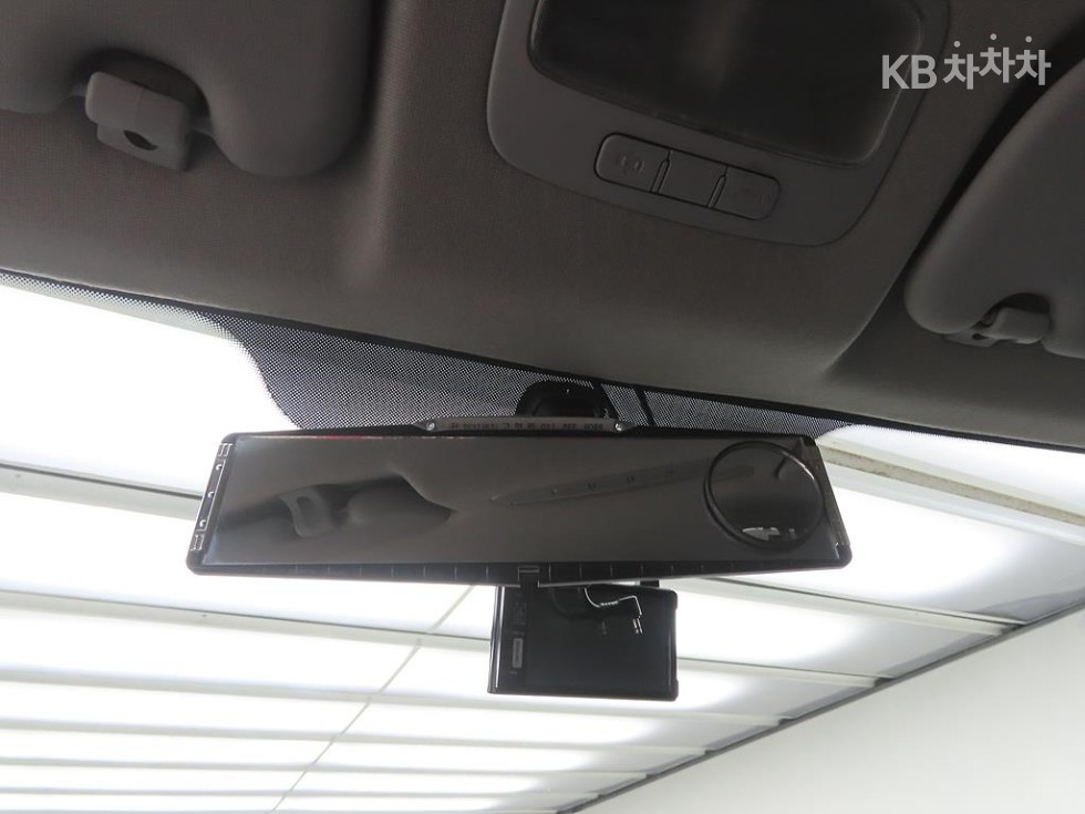 Hyundai Starex — miniaturë 13