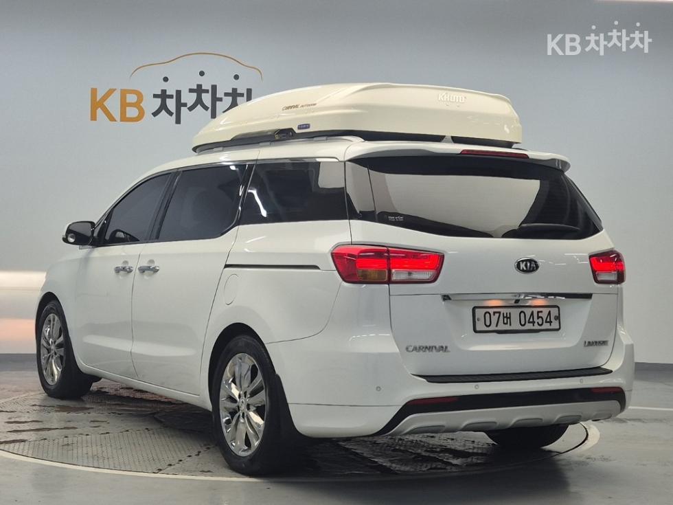 Kia Carnival — miniaturë 2