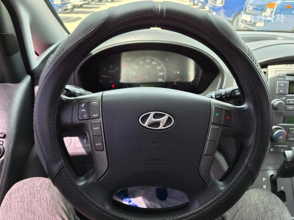 Hyundai Starex — miniaturë 8