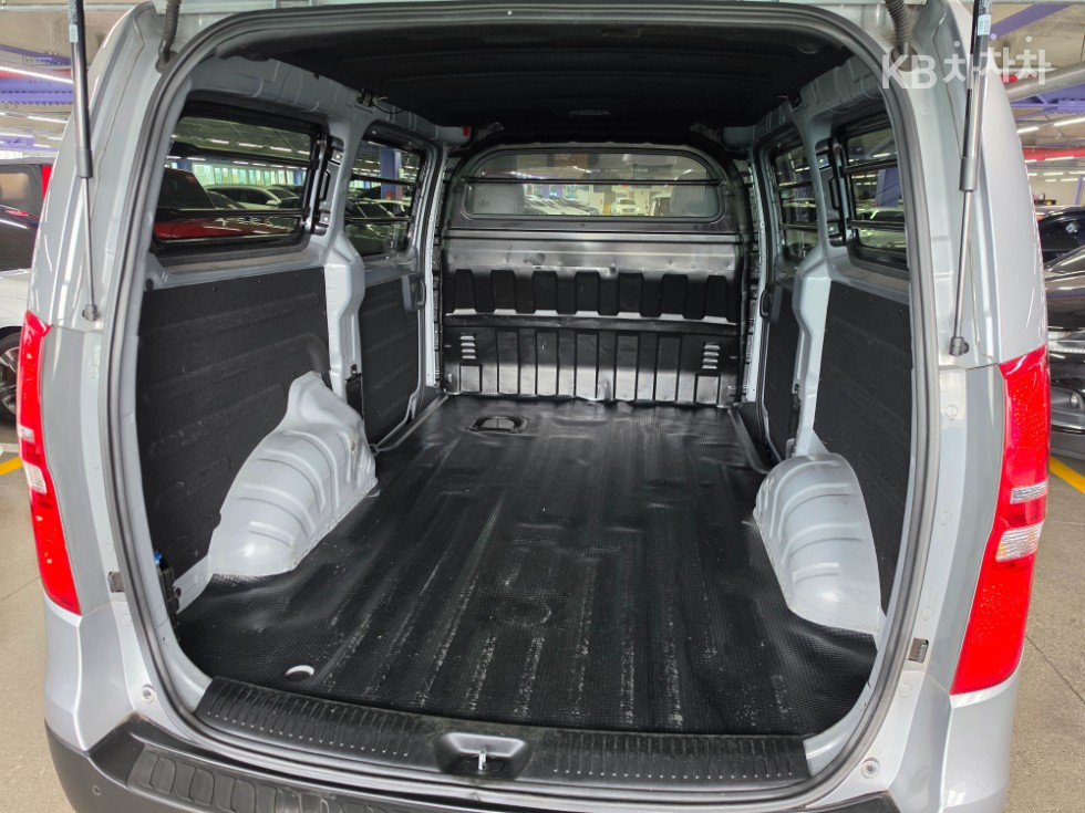 Hyundai Starex — miniaturë 6