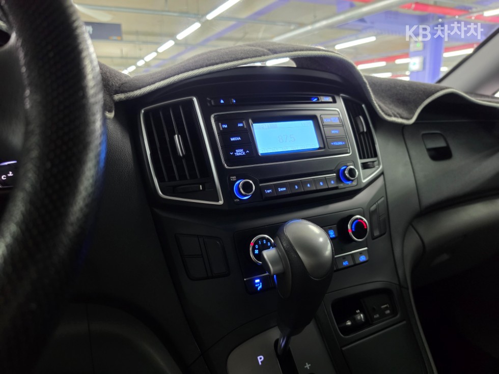 Hyundai Starex — miniaturë 10