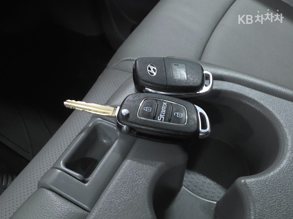 Hyundai Starex — miniaturë 11