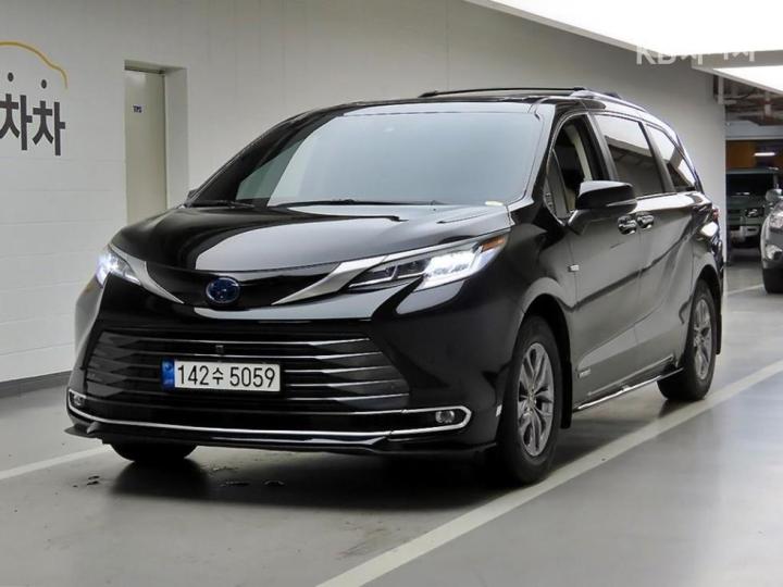 Toyota Sienna — miniaturë 2