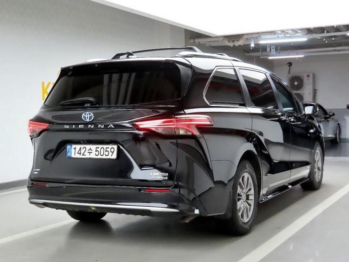 Toyota Sienna — miniaturë 4