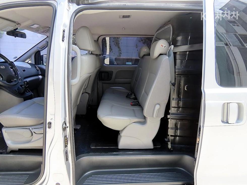 Hyundai Starex — miniaturë 6