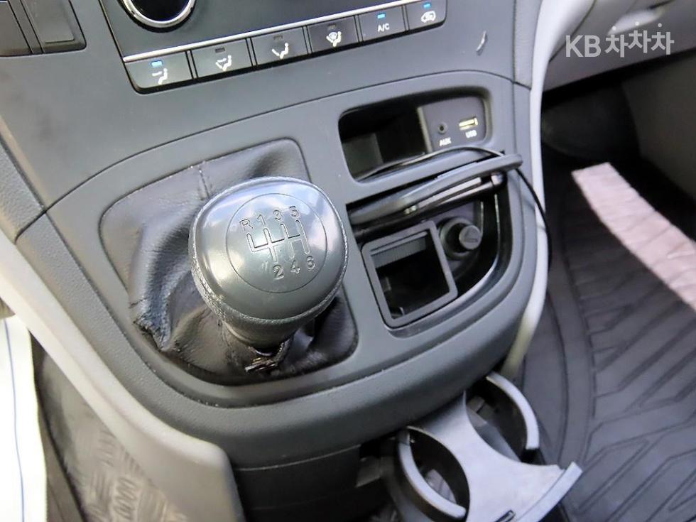 Hyundai Starex — miniaturë 10