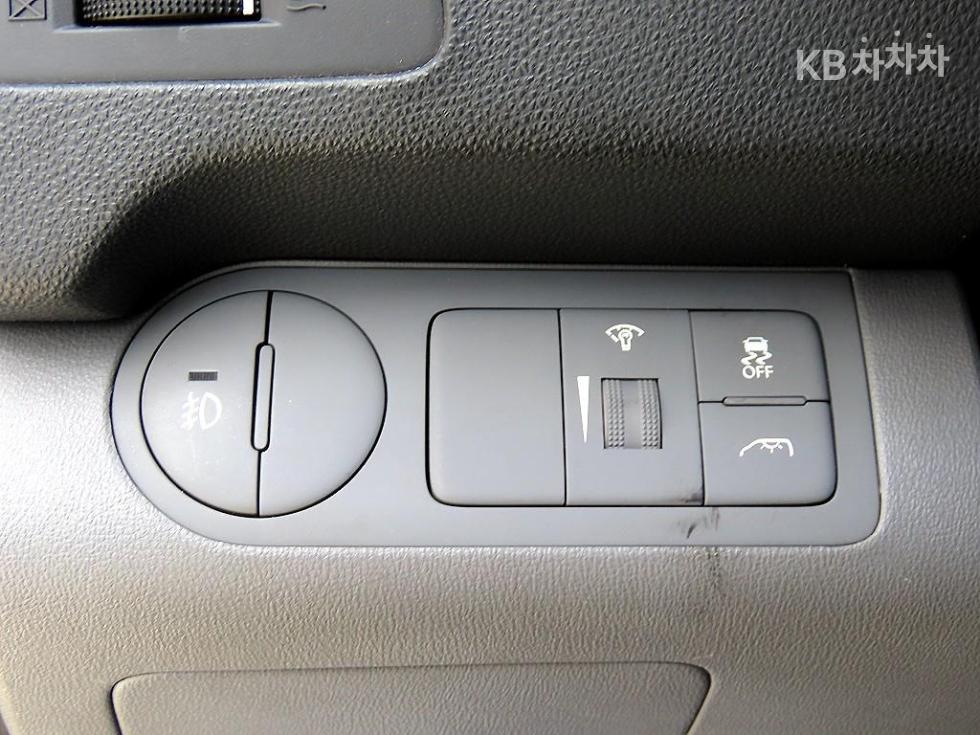 Hyundai Starex — miniaturë 12