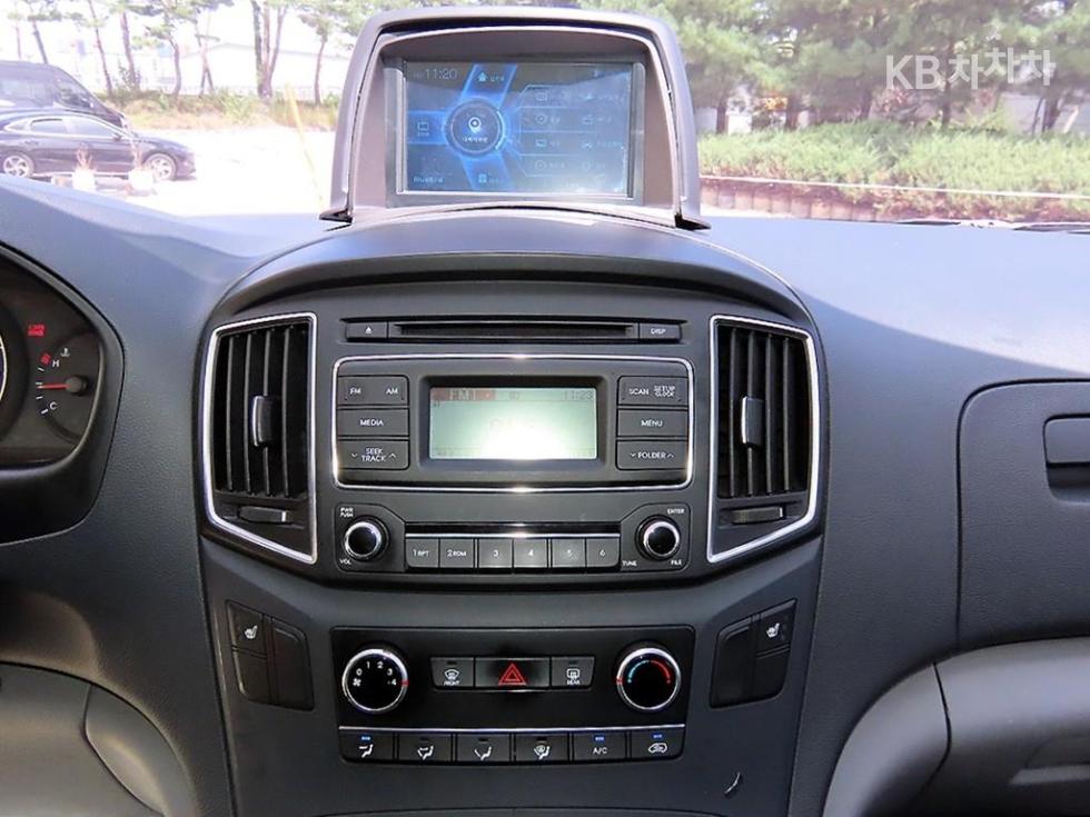 Hyundai Starex — miniaturë 13