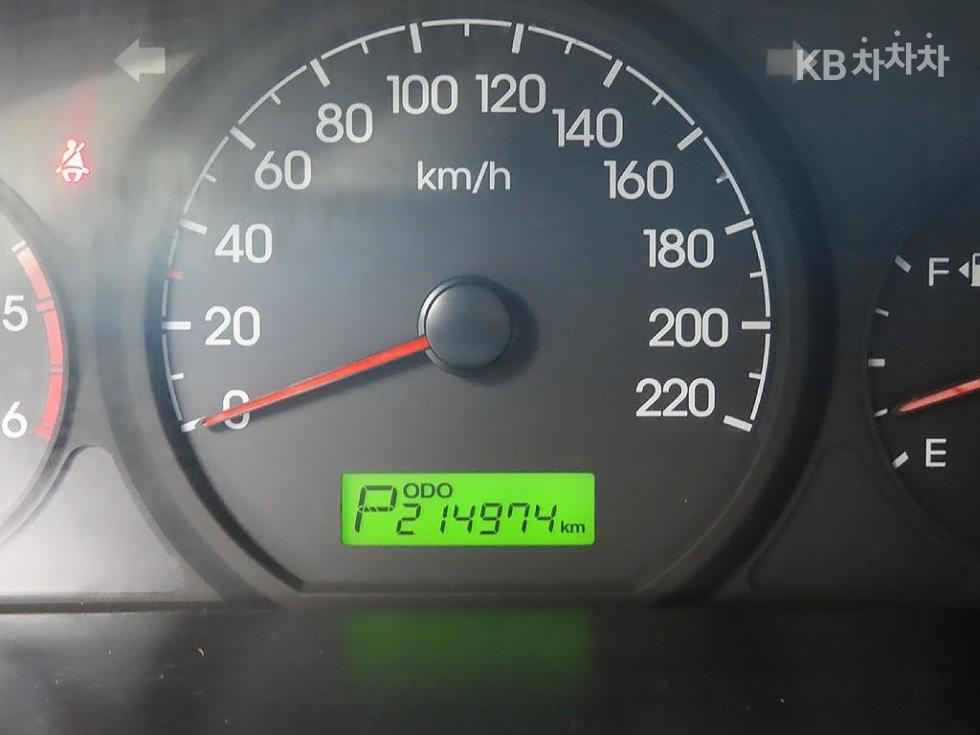 Hyundai Starex — miniaturë 6