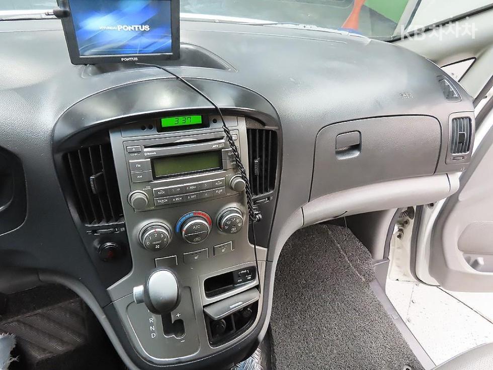 Hyundai Starex — miniaturë 7