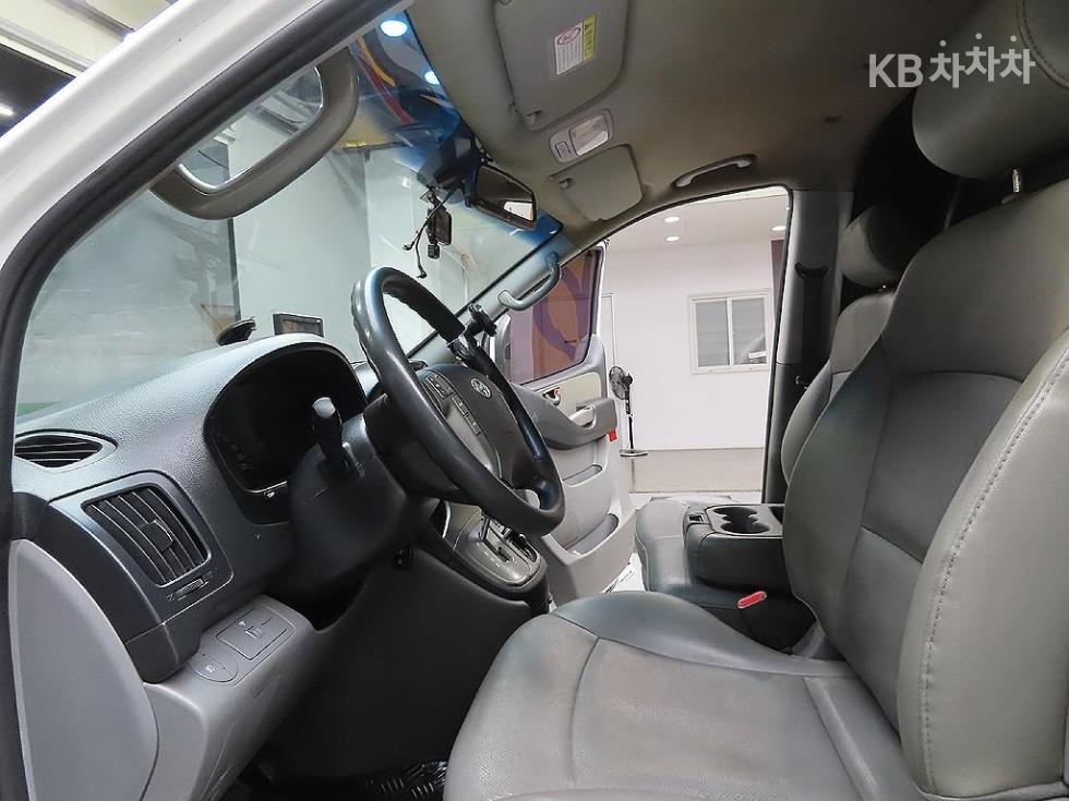 Hyundai Starex — miniaturë 13