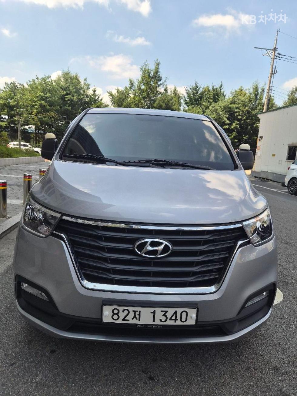 Hyundai Grand Starex