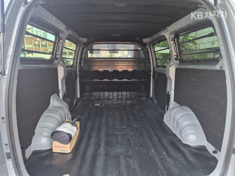 Hyundai Starex — miniaturë 4