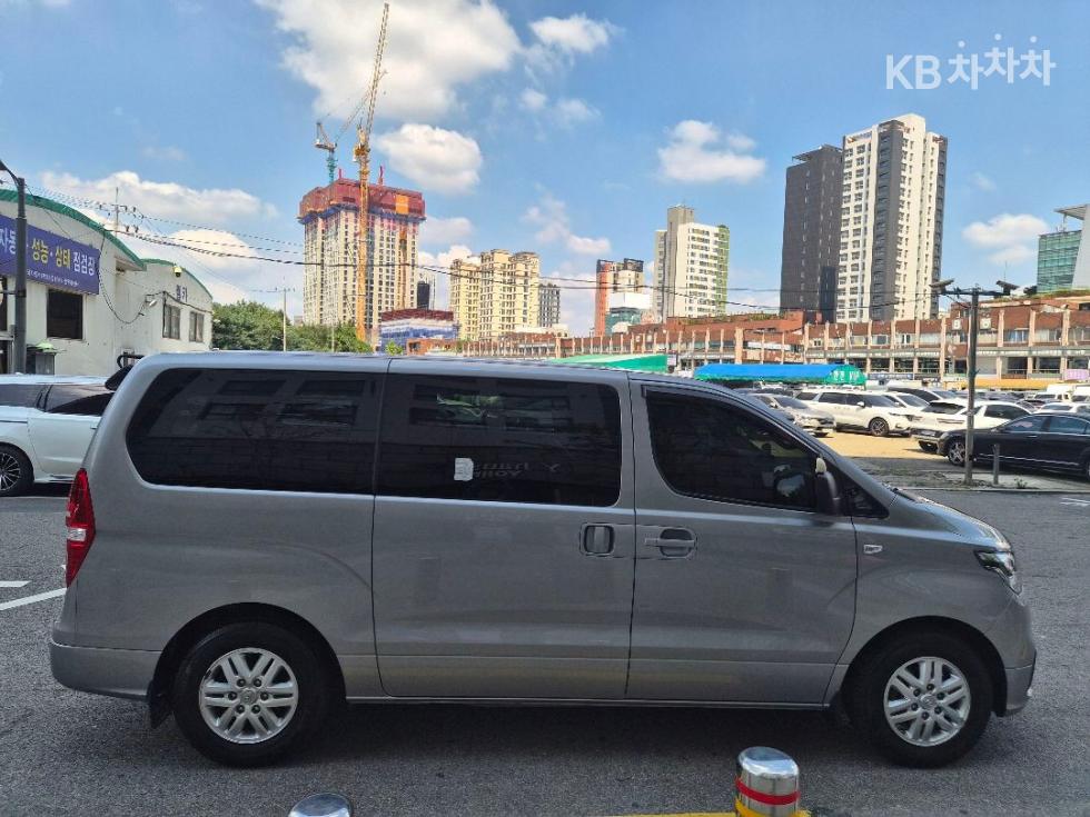 Hyundai Starex — miniaturë 7