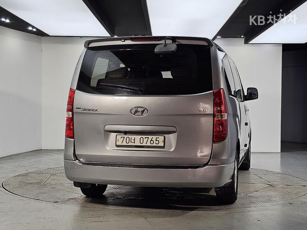 Hyundai Starex — miniaturë 3