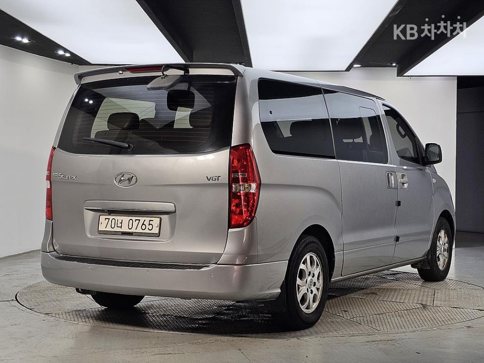 Hyundai Starex — miniaturë 4