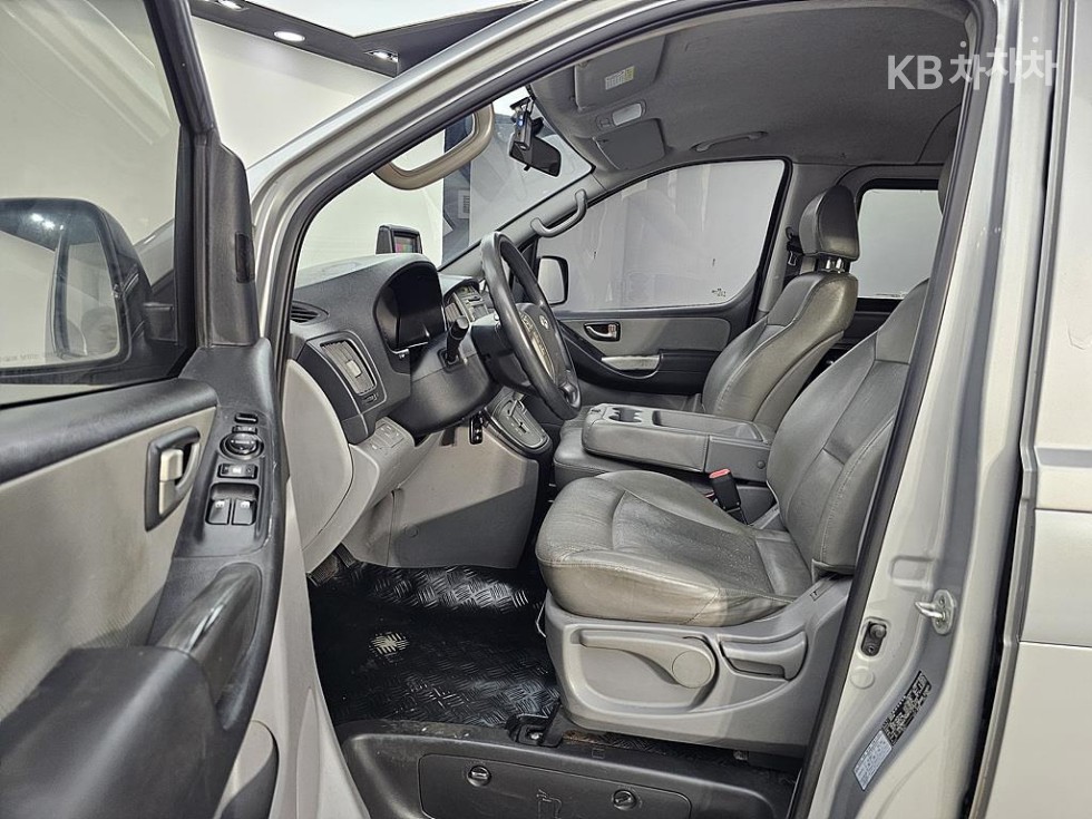 Hyundai Starex — miniaturë 8
