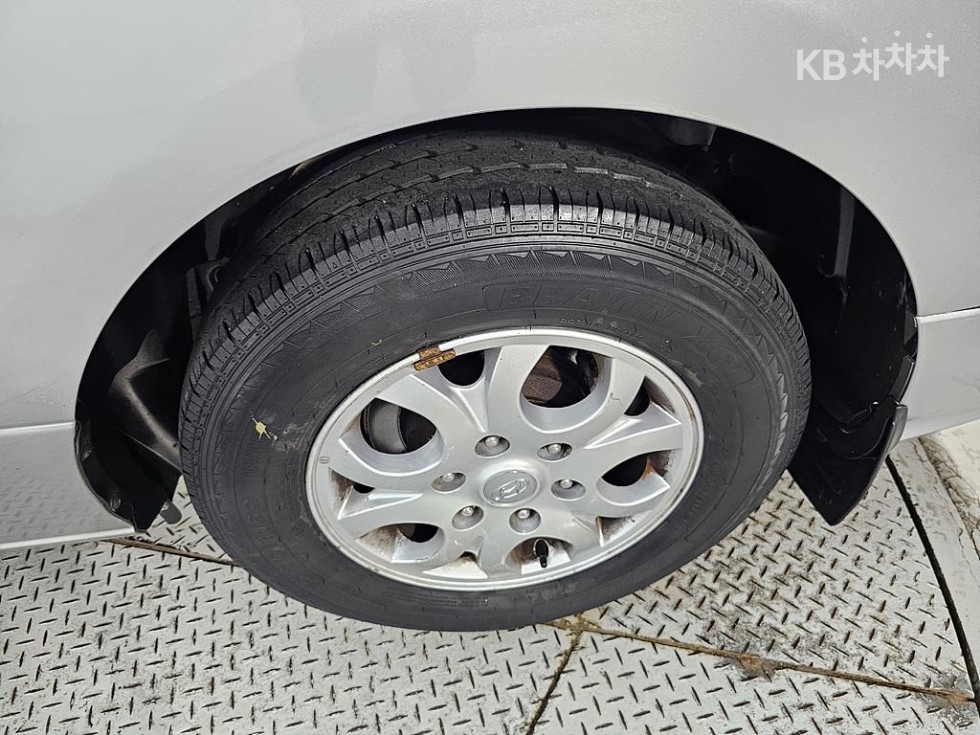 Hyundai Starex — miniaturë 20