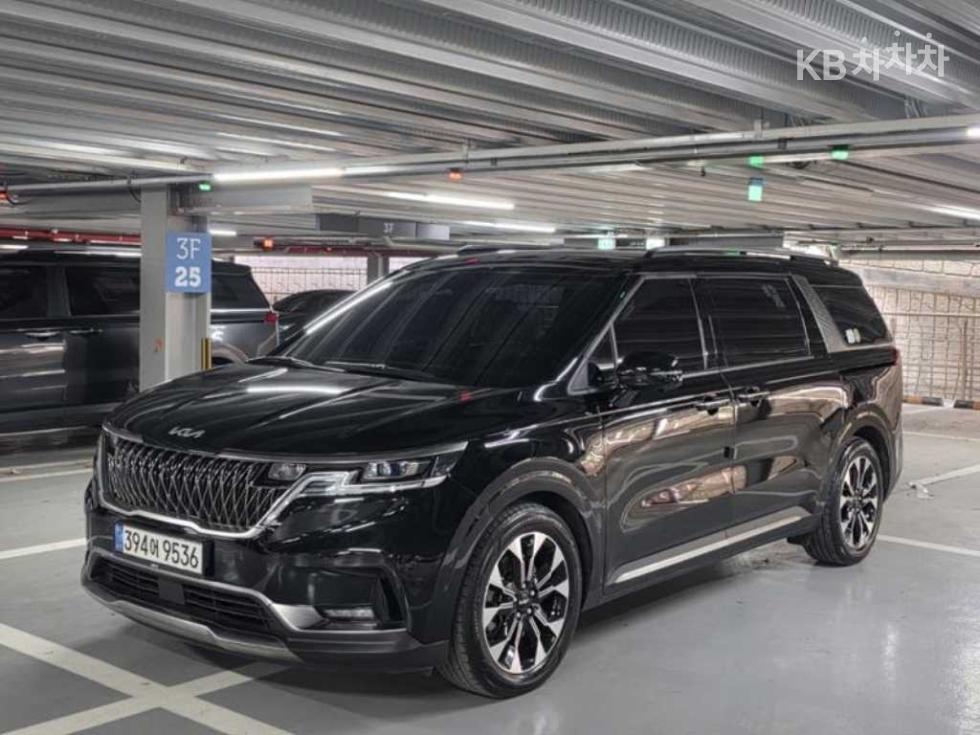 Kia Carnival — miniaturë 2