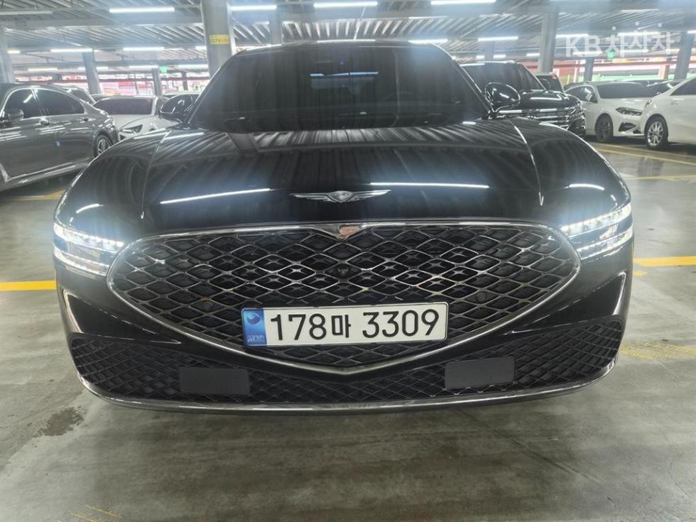 جينيسيس G90