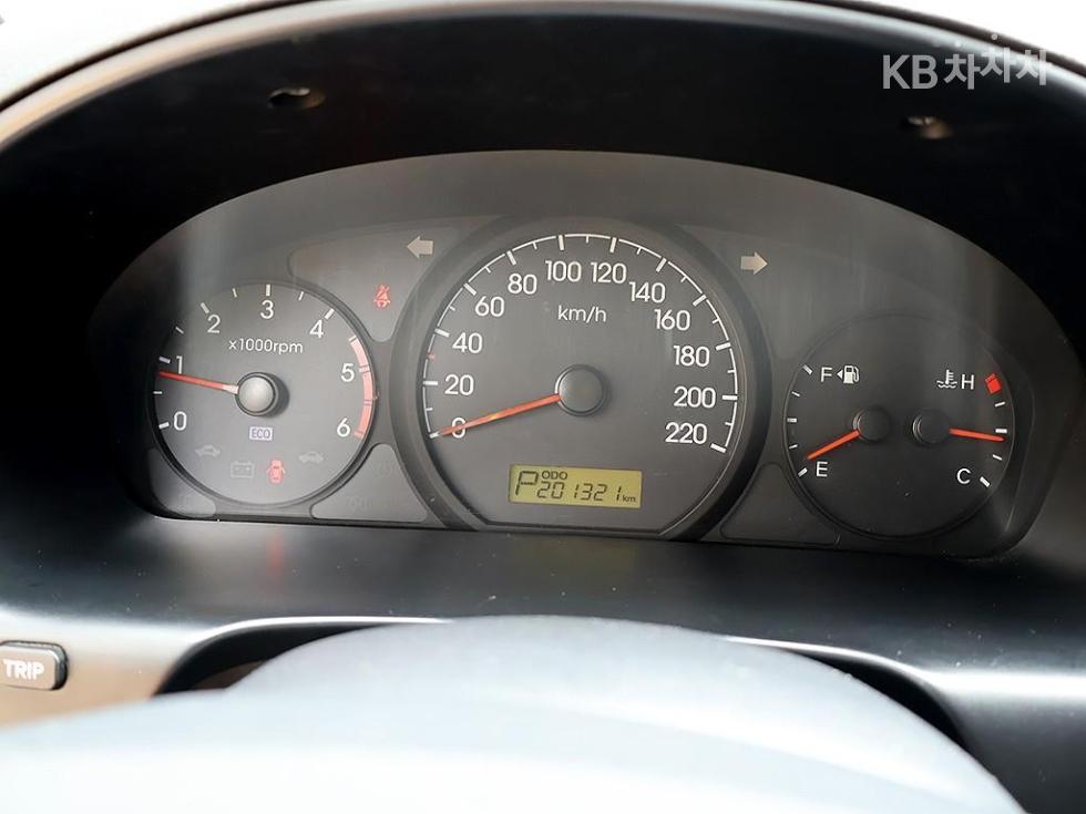 Hyundai Starex — miniaturë 6
