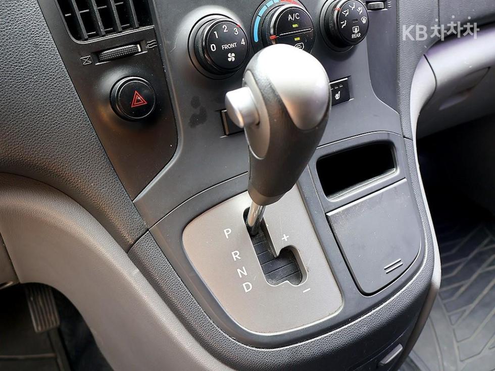 Hyundai Starex — miniaturë 7