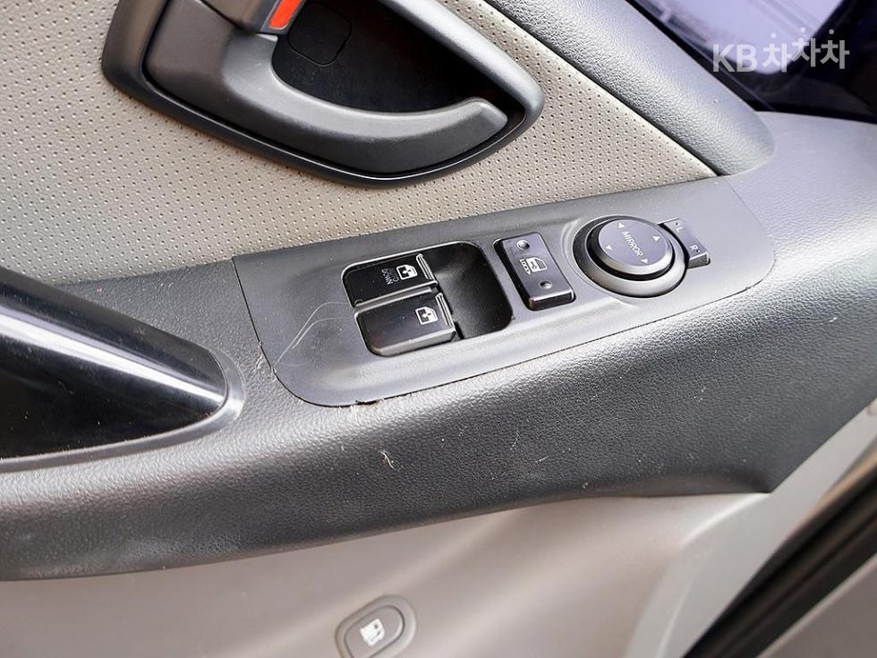 Hyundai Starex — miniaturë 12
