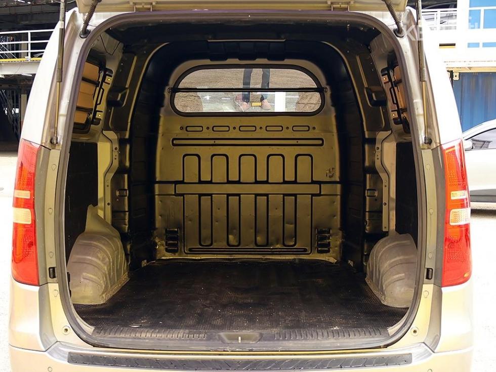 Hyundai Starex — miniaturë 20