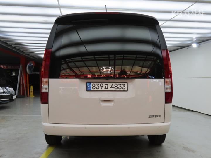 Hyundai Staria — miniaturë 3