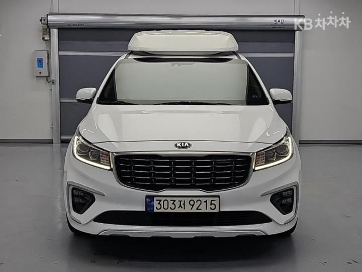 Kia Carnival — miniaturë 2