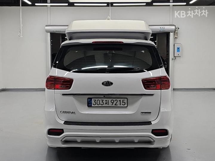 Kia Carnival — miniaturë 3