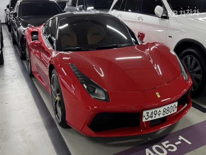 Ferrari 488 3.9 — foto 1