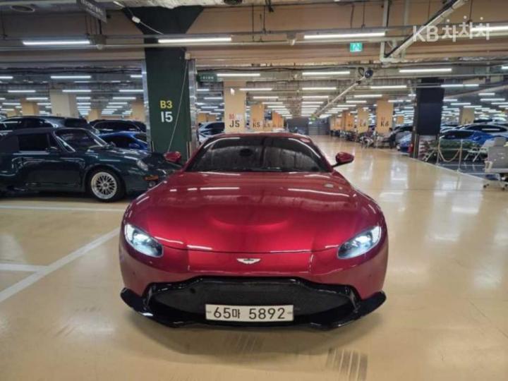 Aston Martin Vantage 4.0 V8 Coupe — foto 1
