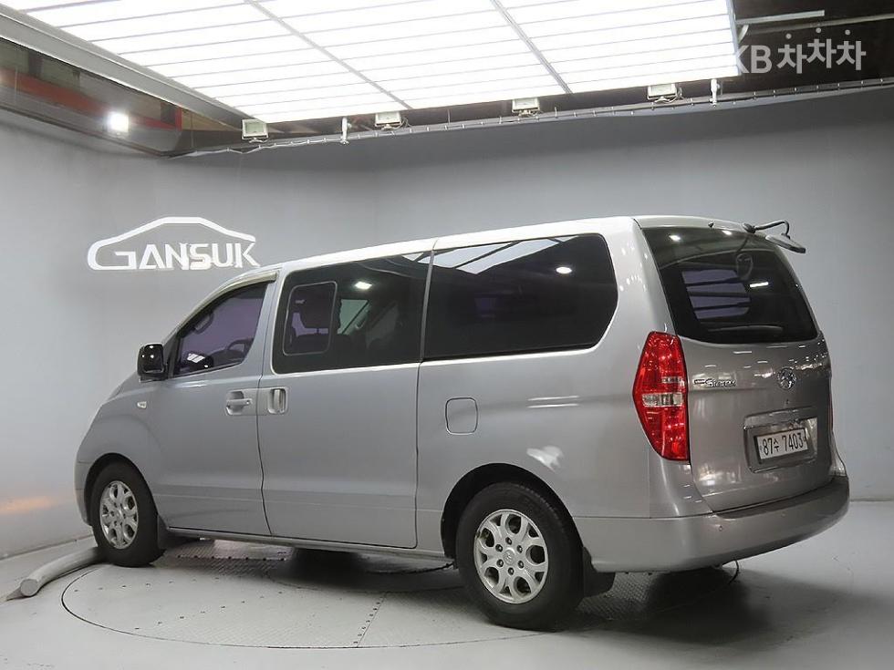 Hyundai Starex — miniaturë 3