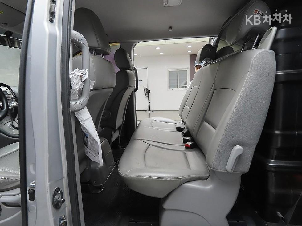 Hyundai Starex — miniaturë 10