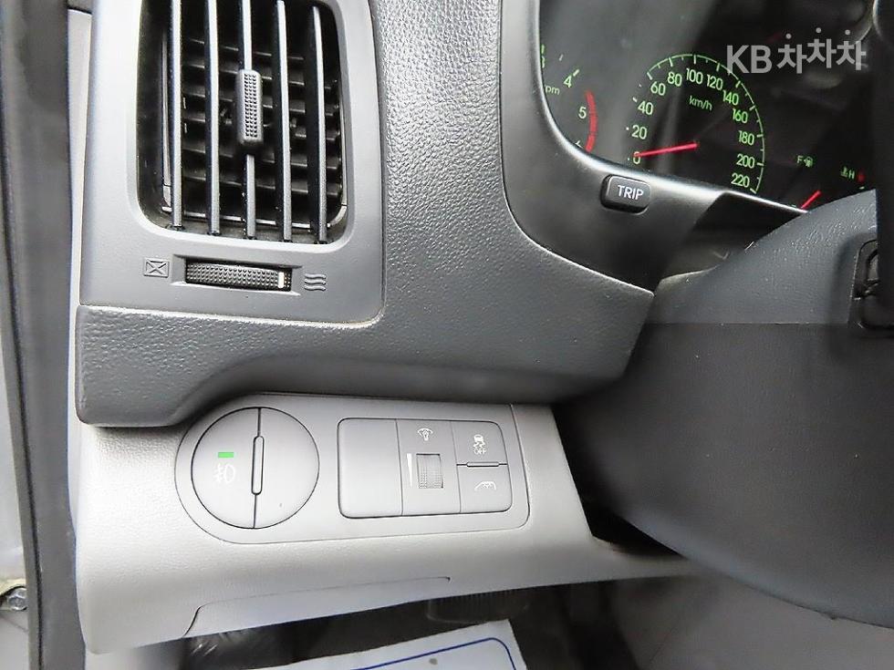 Hyundai Starex — miniaturë 14