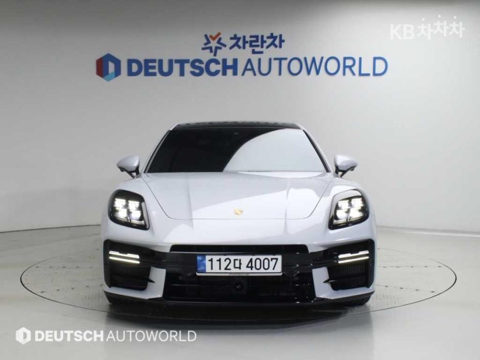 Porsche Panamera — miniaturë 3